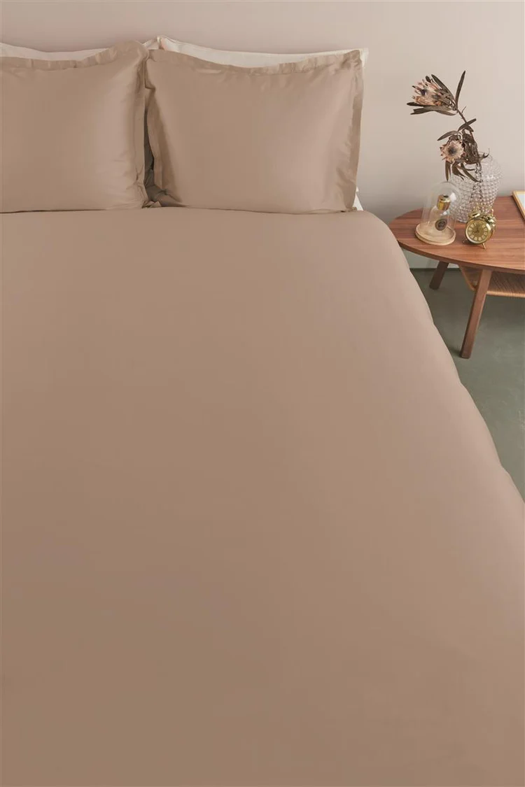 Saten posteljnina - taupe
